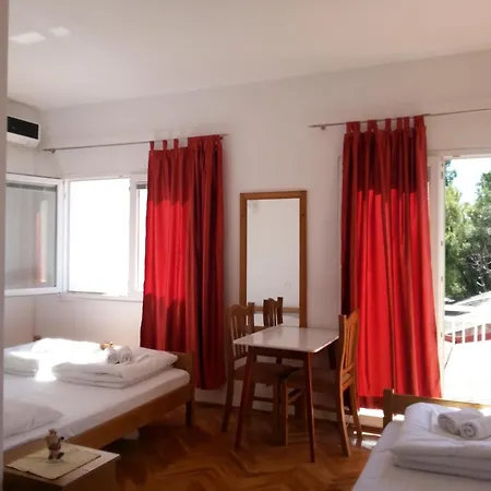 Guest house Ante Tribanj-Kruscica